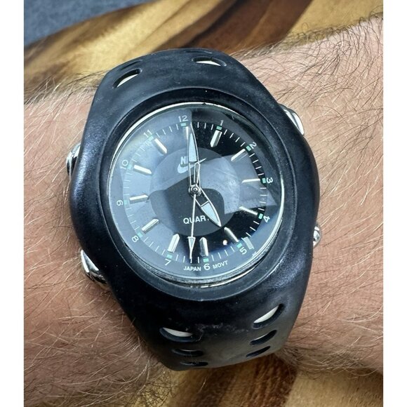 Vintage Nike Unisex Quartz Watch Japan Movt Black Rubber - Picture 1 of 6